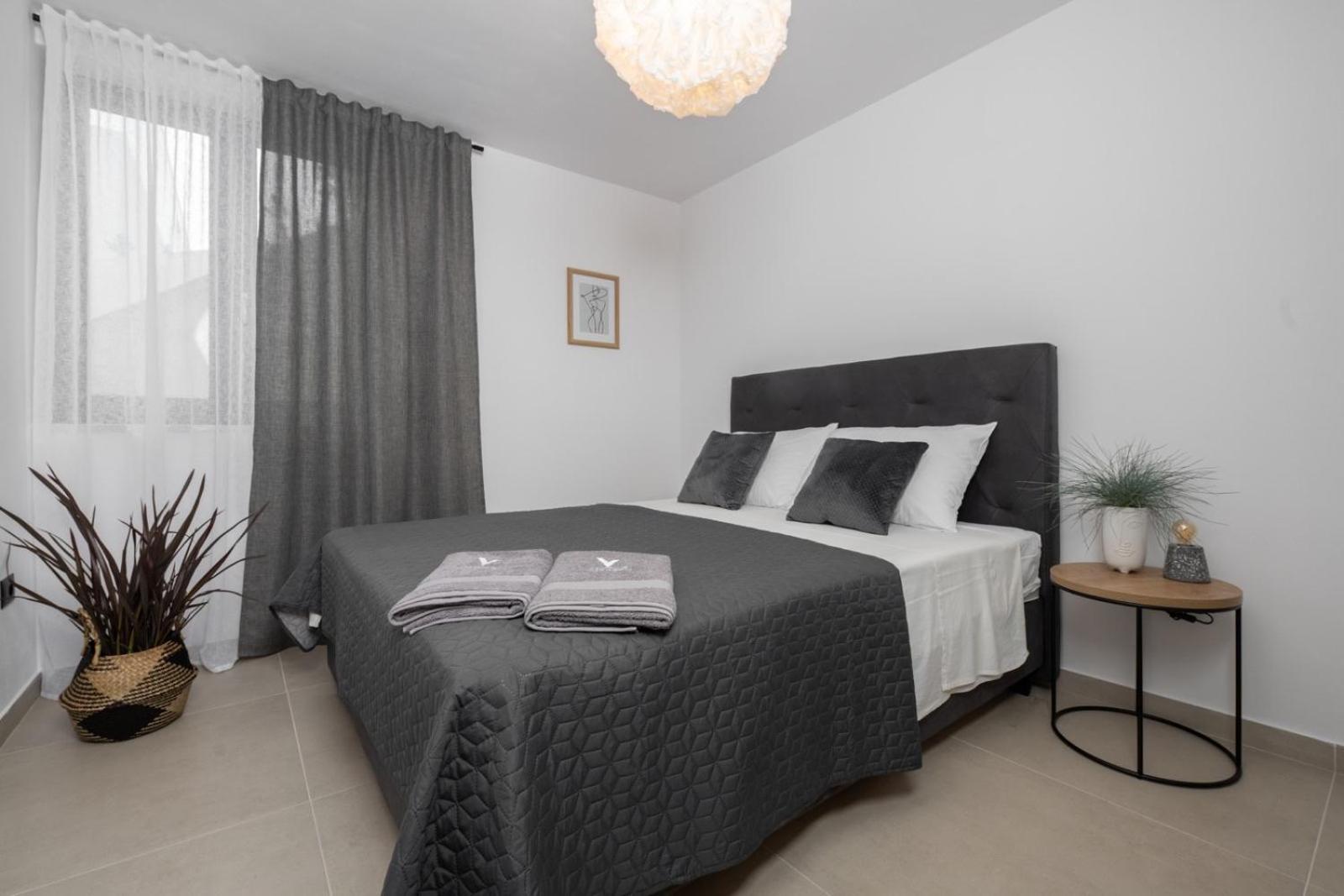 V Residence Apartments 拉巴克 外观 照片